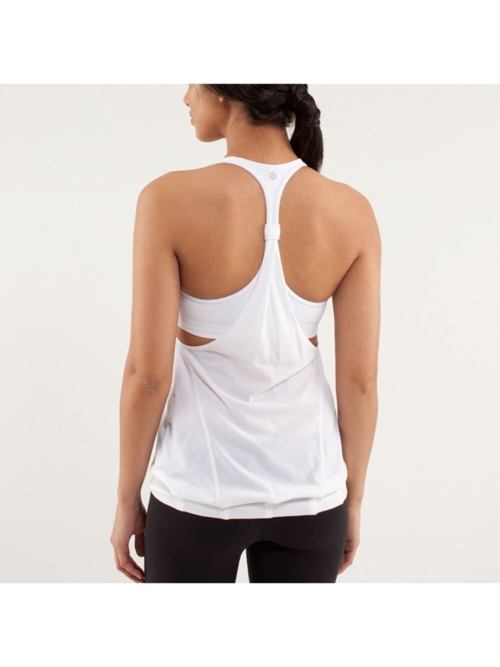 Lululemon Size 2 White Practice Freely Activewear Tank Top with Built-In Bra
